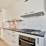 Bright Retreat Near Center & Rai * أمستردام