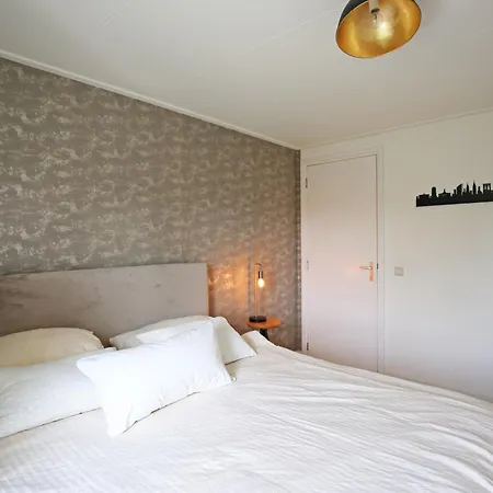 Bright Retreat Near Center & Rai *