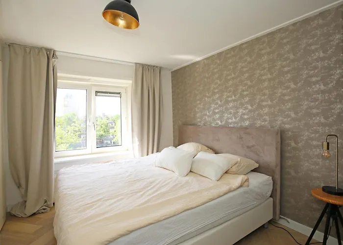 Bright Retreat Near Center & Rai * アムステルダム