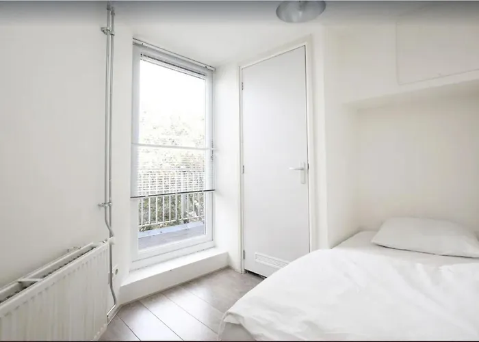 Bright Retreat Near Center & Rai アパート アムステルダム